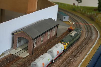 second hand oo gauge model trains